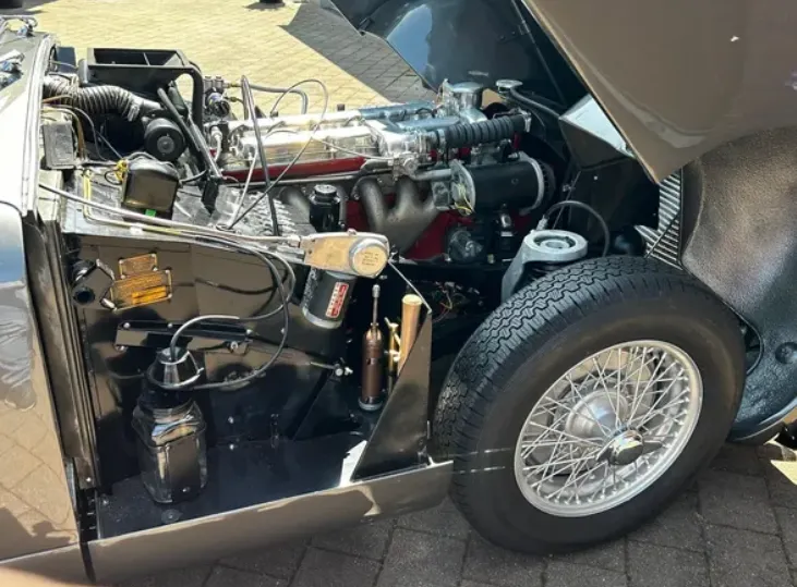 Aston martin db24 gwe yiwehw5n1fwqdbiyv
