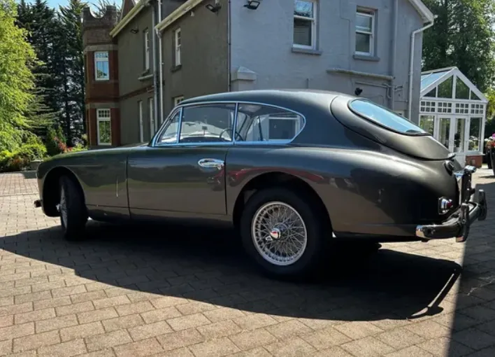 Aston martin db24 prf17xq1stw dihix17pz