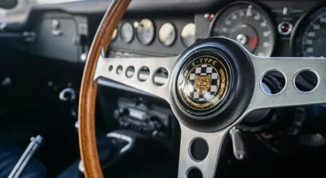 Jaguar e type 21hcmbobcadoycasl s64