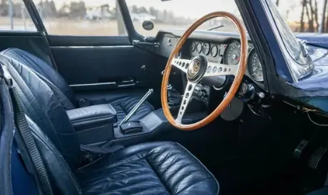 Jaguar e type mf2wruu0eluqkpy5zzxvj