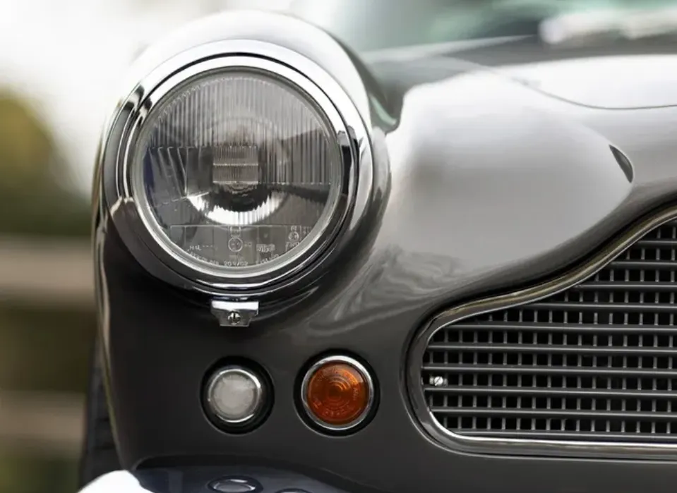 Aston martin db4 series 4 fji8oqk4w4pmjgnei7ufp