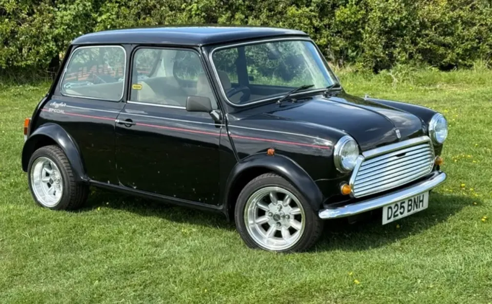 Austin mini wkp7xax5zod9vaav8ou0n