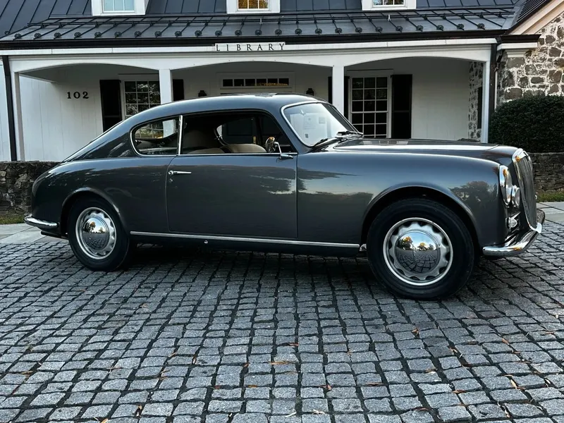 Lancia aurelia ovmj66f3sqsyayjtkfmj 