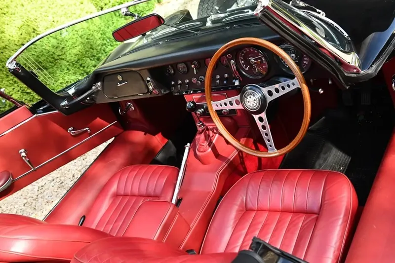 Jaguar e type lm3khqv7c0bgx8hw6ev80