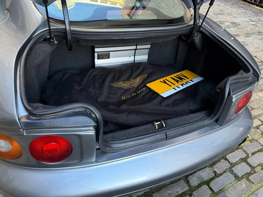 Aston martin db7 9n7etxt l2d7vkh8ockn8