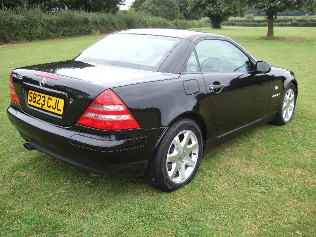 Mercedes benz slk 9d8xkvmg drlvcplebxrw