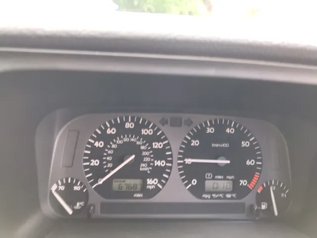 Volkswagen golf 35whcug4mbkaswak4c2aj