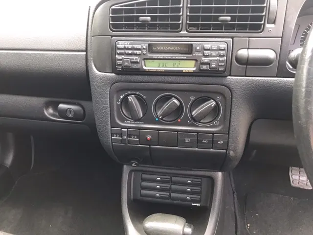 Volkswagen golf rljjtuabei4q1misedqb1