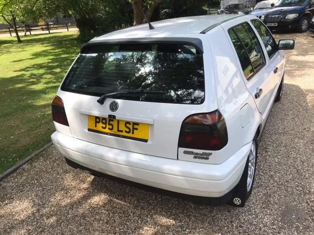 Volkswagen golf w xjmaa 3isvyeag8nbik