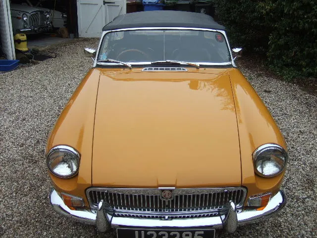 Mgb roadster fzvwizd4nqqnp er9o en
