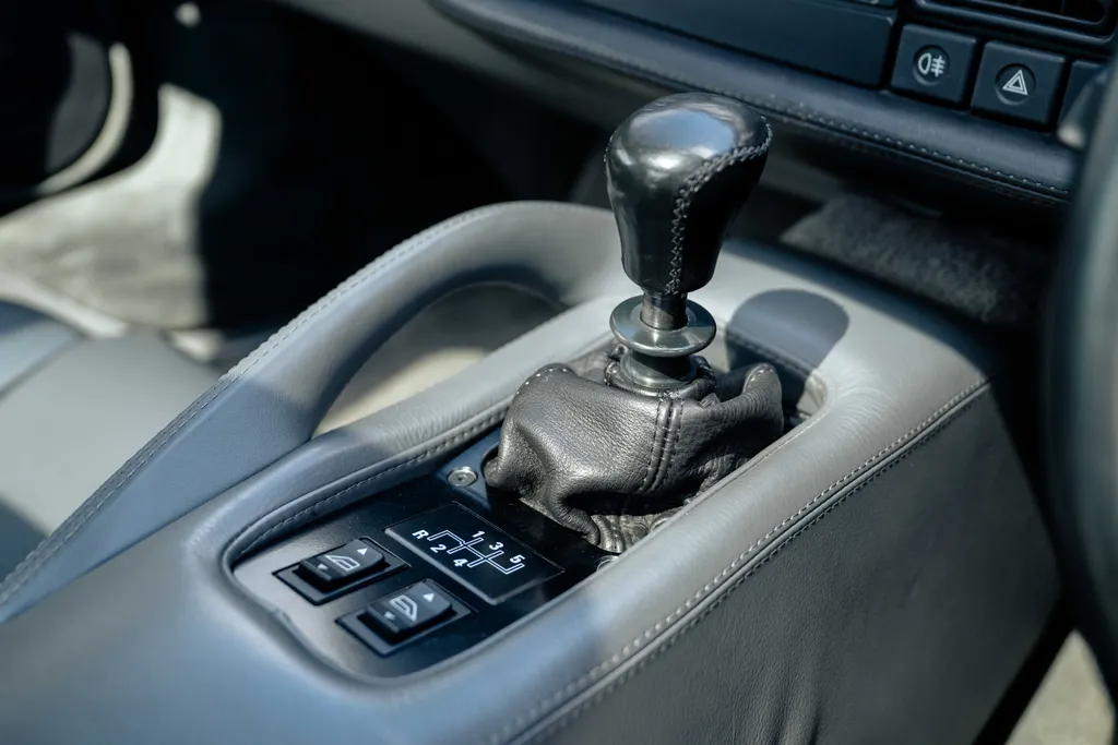 Jaguar xj220 kslwicmvtybglc4af2cac