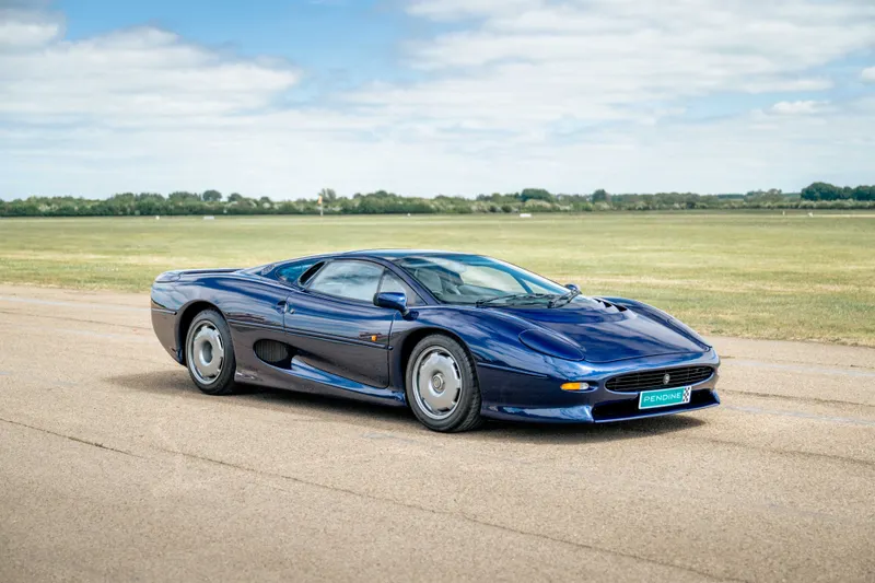 Jaguar xj220 n7bpllrgyyggtu3i3hneo