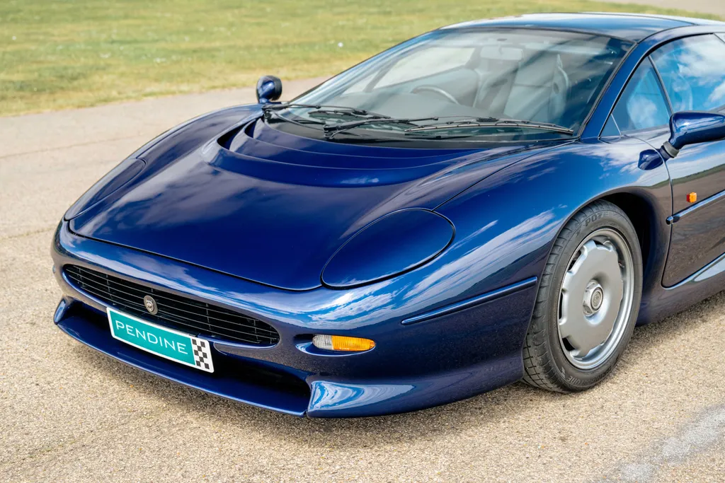 Jaguar xj220 owbmfu5g7llcqjivx7se9