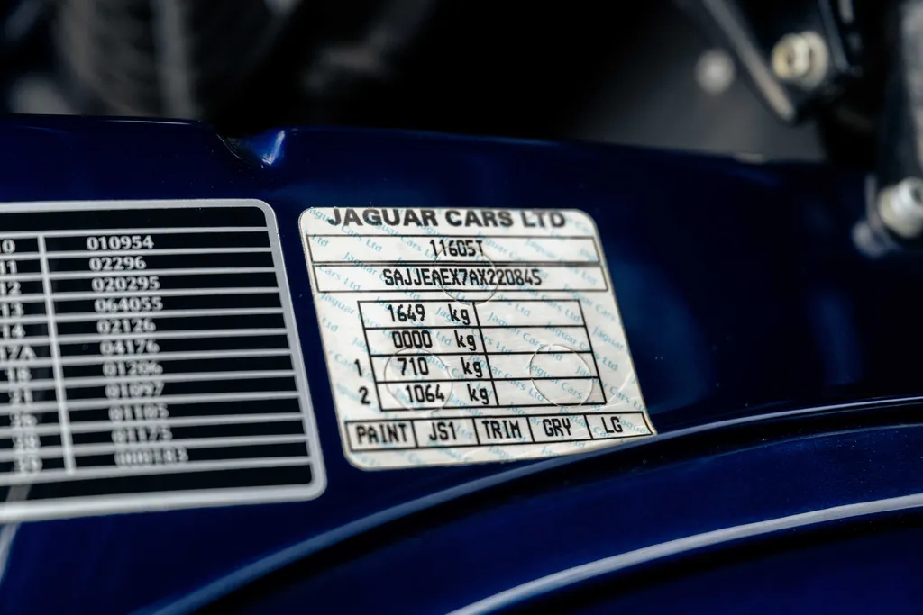 Jaguar xj220 gulkzmowuqpya4f csuyo