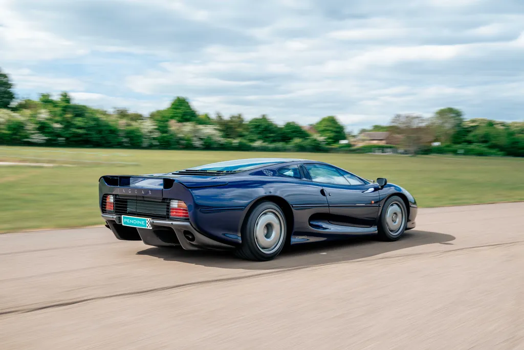 Jaguar xj220 raq elinbifznu0wr0nh1