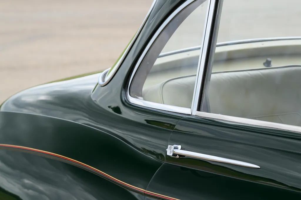 Bentley s2  frl7cgfqrgdqny1cq9mn