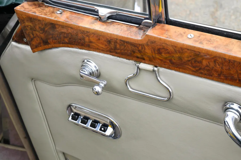 Bentley s2 eub6r85i5ayipobkkekz8
