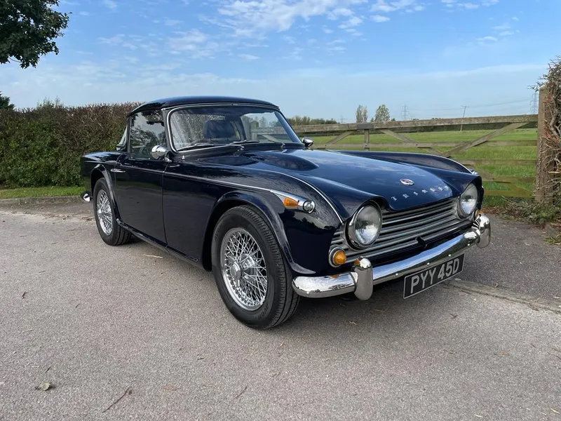 Triumph tr4a dhu8luan3ivosghsxfkap