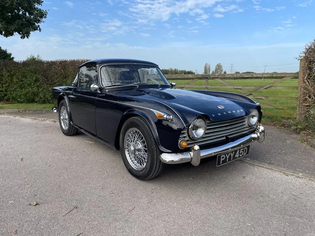 Triumph tr4a qpb3wyv7mx5ivctkzli0h