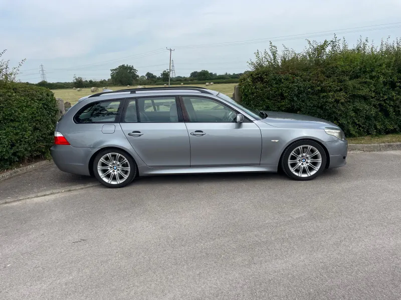 Bmw 5 series f72kn09ho8z8qrvilwudp