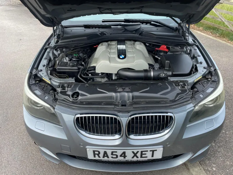 Bmw 5 series smekkr9rpc4vyhmjvr 7 