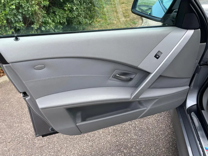 Bmw 5 series ugif jyxg2o mvwa4r1yk