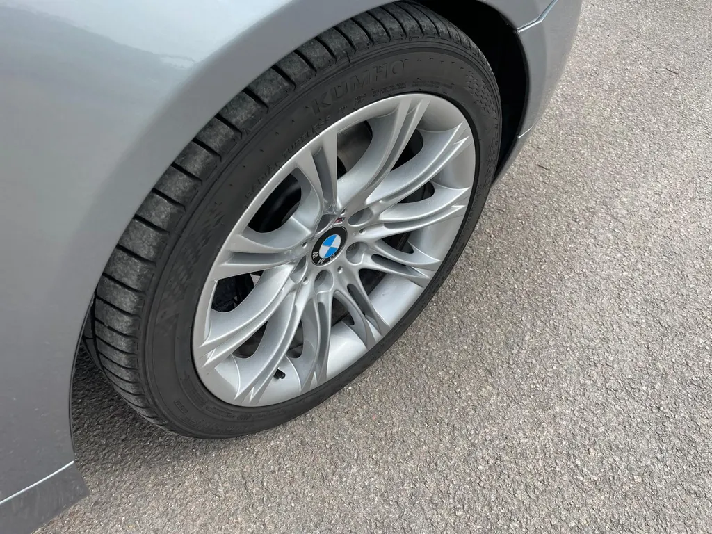 Bmw 5 series bi2wtfz1yw6xfjkeau42e