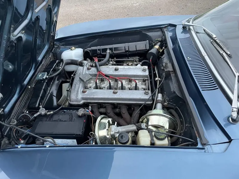 Alfa romeo  2000 gtv uk car fzjh6lal uqf wynngoym