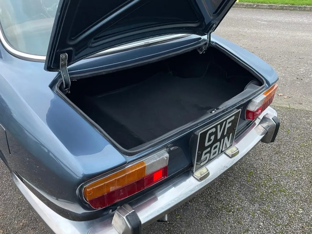 Alfa romeo  2000 gtv uk car q1fdikfuiz75afhpli5wg