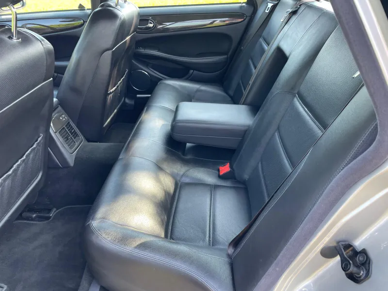 Jaguar v8 xj series dxsdzfdzrmpq4t3hcujmg