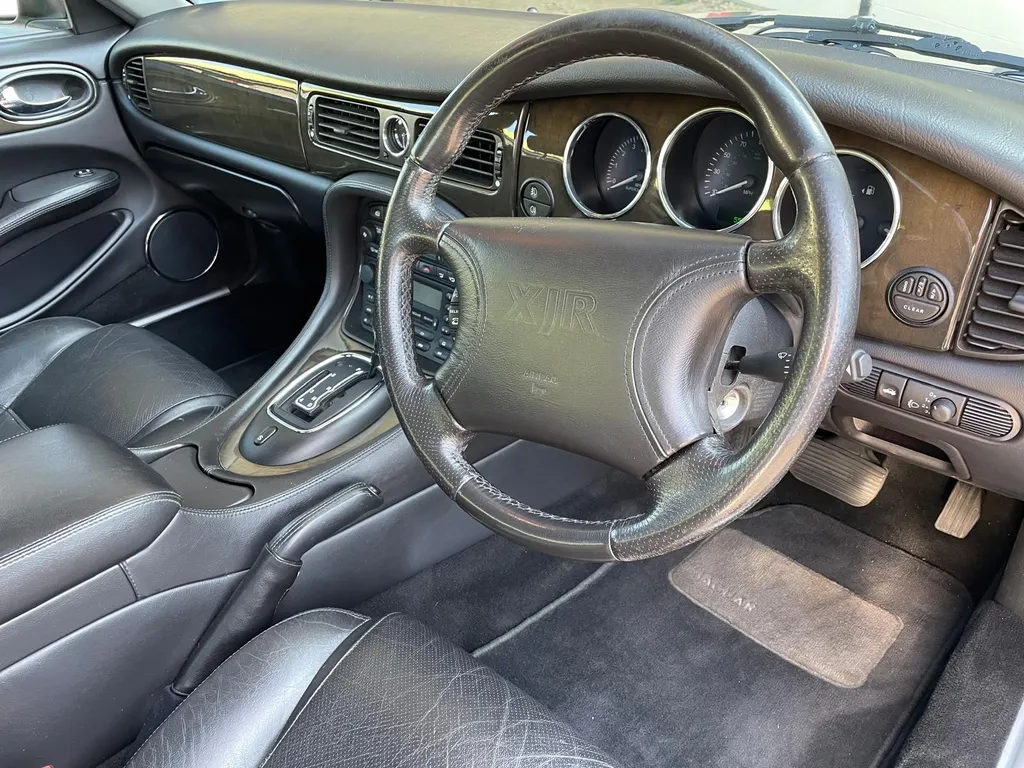 Jaguar v8 xj series idva5ansswnuqt1i8xbwp