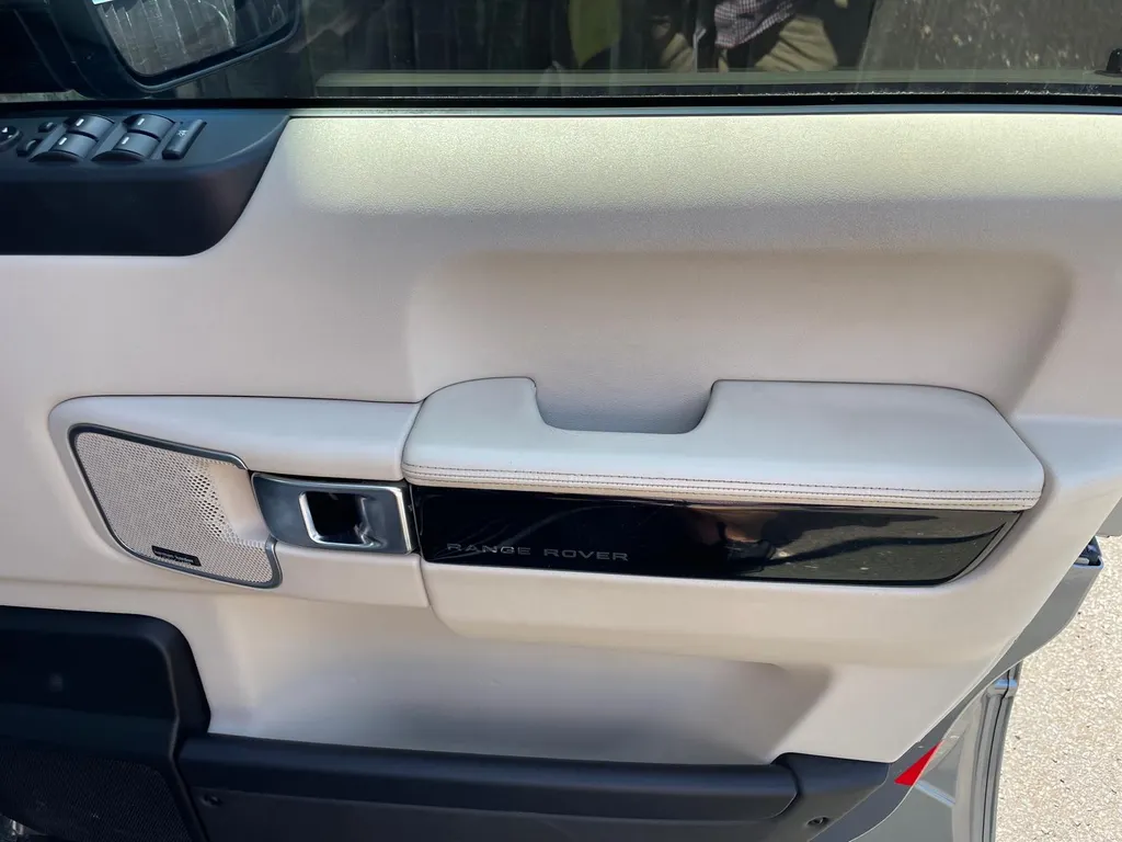 Land rover range rover hbeoulpzjcf8dtad7t7vr