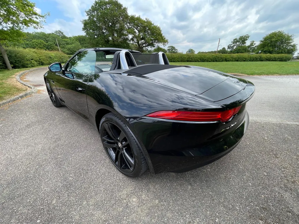 Jaguar f type 0fhpmfuenggm q hzs2cl