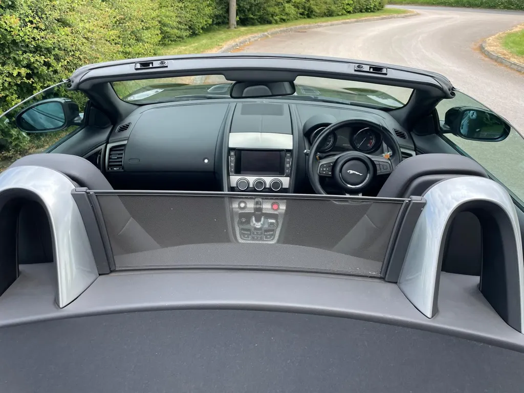 Jaguar f type cjf2edncx5zhk9ze0yai0