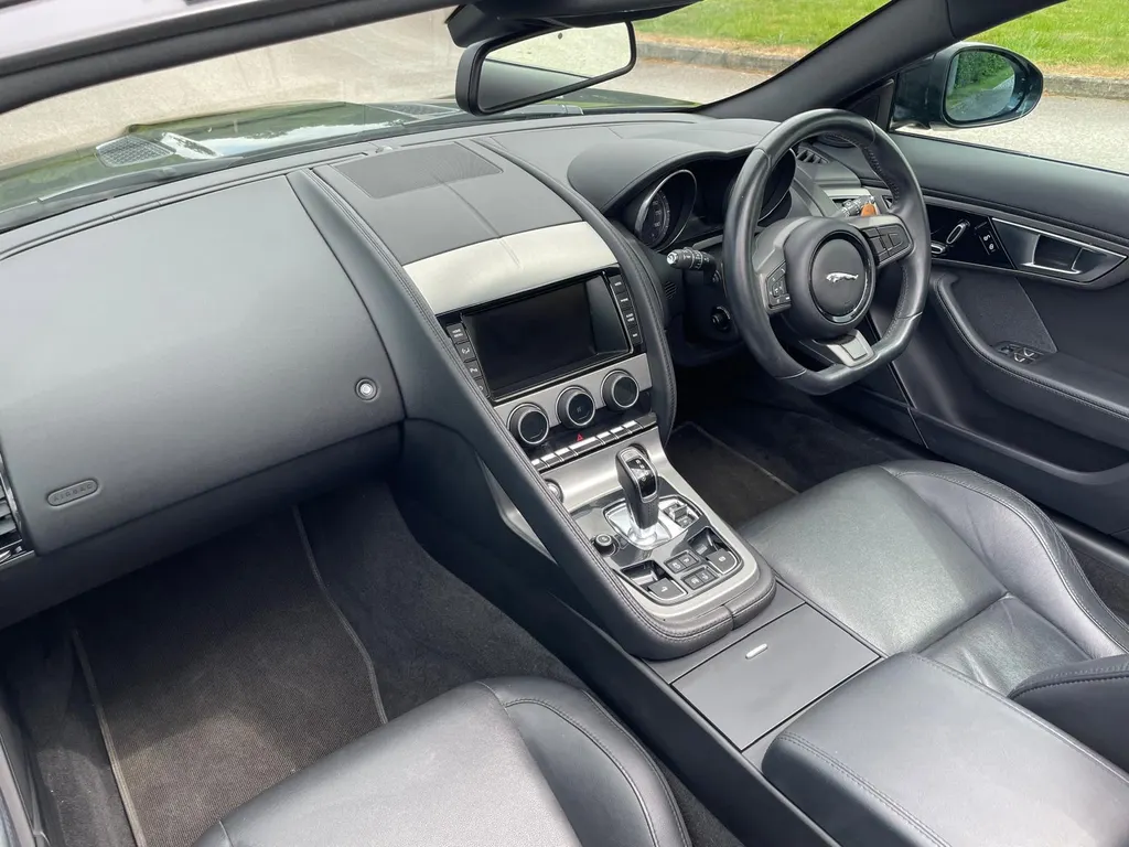Jaguar f type ehmgbzynfuqysut4nl6nq