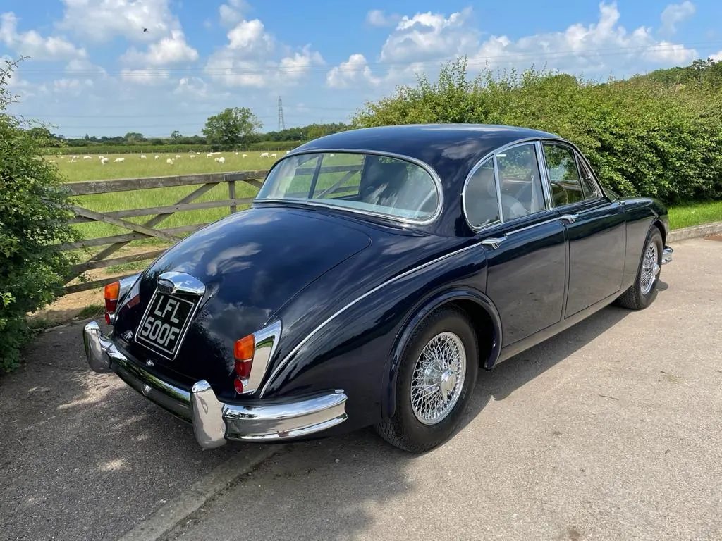 Jaguar mk2  umg txvotwy b6fnzt0y