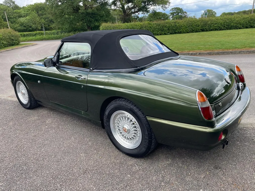 Mg roadster 04ae9by5lpmjeiwk9atkf