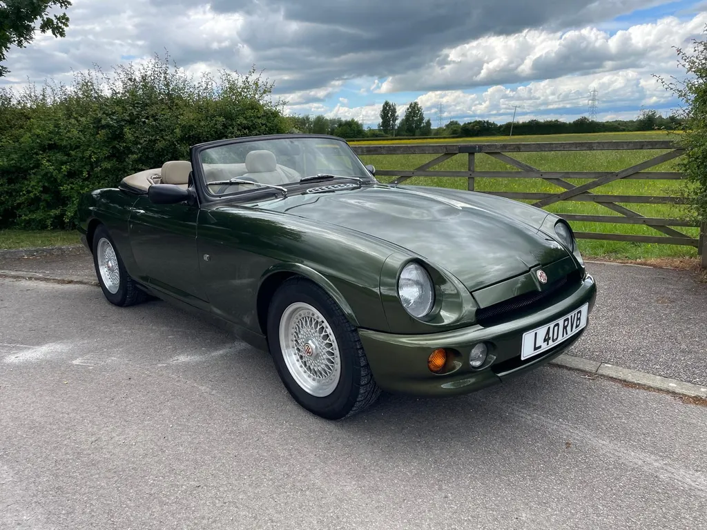 Mg roadster eiqeqwbjkh57bhjve94vo
