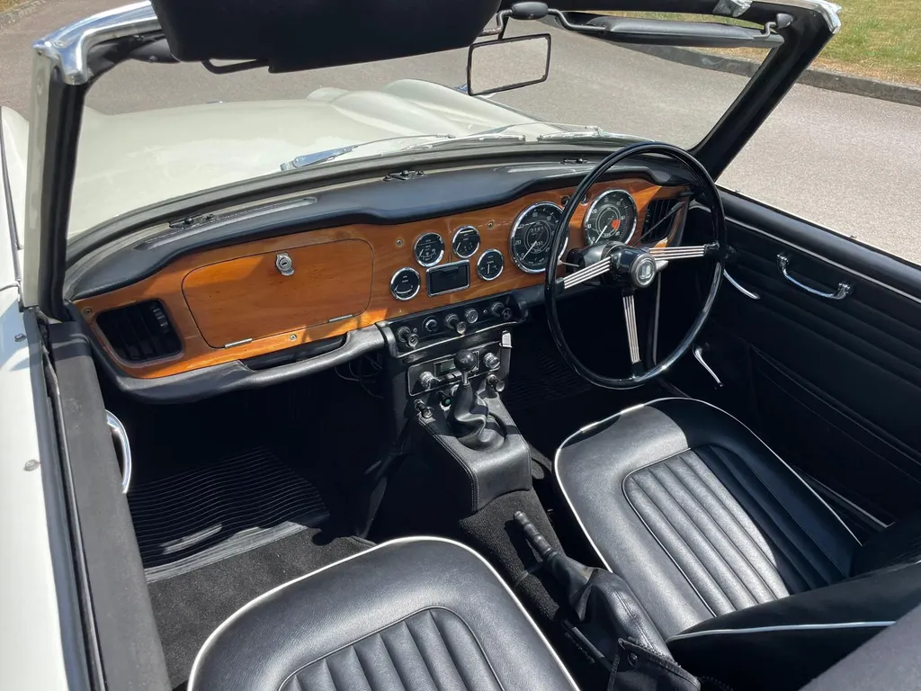 Triumph tr4a tgcrkjjyaitbmqjtlm4p7