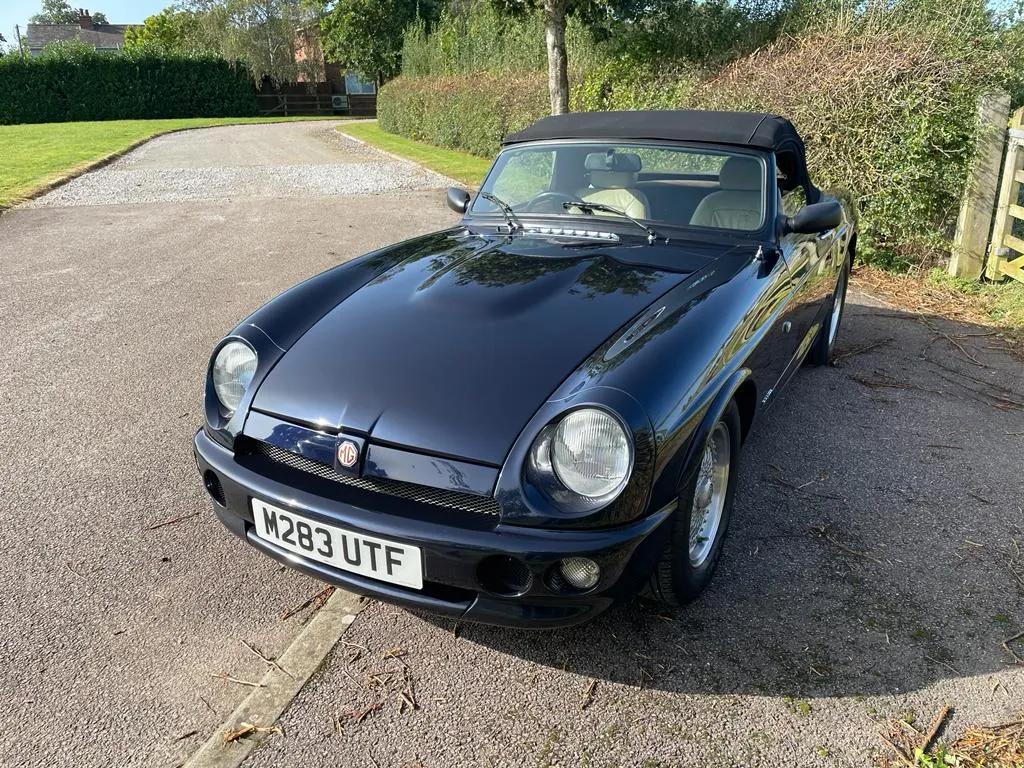 Mg roadster pkcksavtq2kjokw8eck2k
