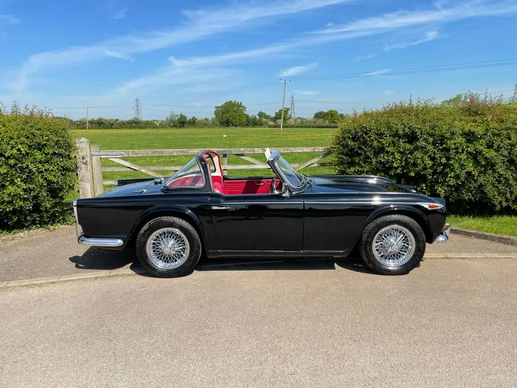 Triumph tr4 a  kznxiid l fjz6cecxwv