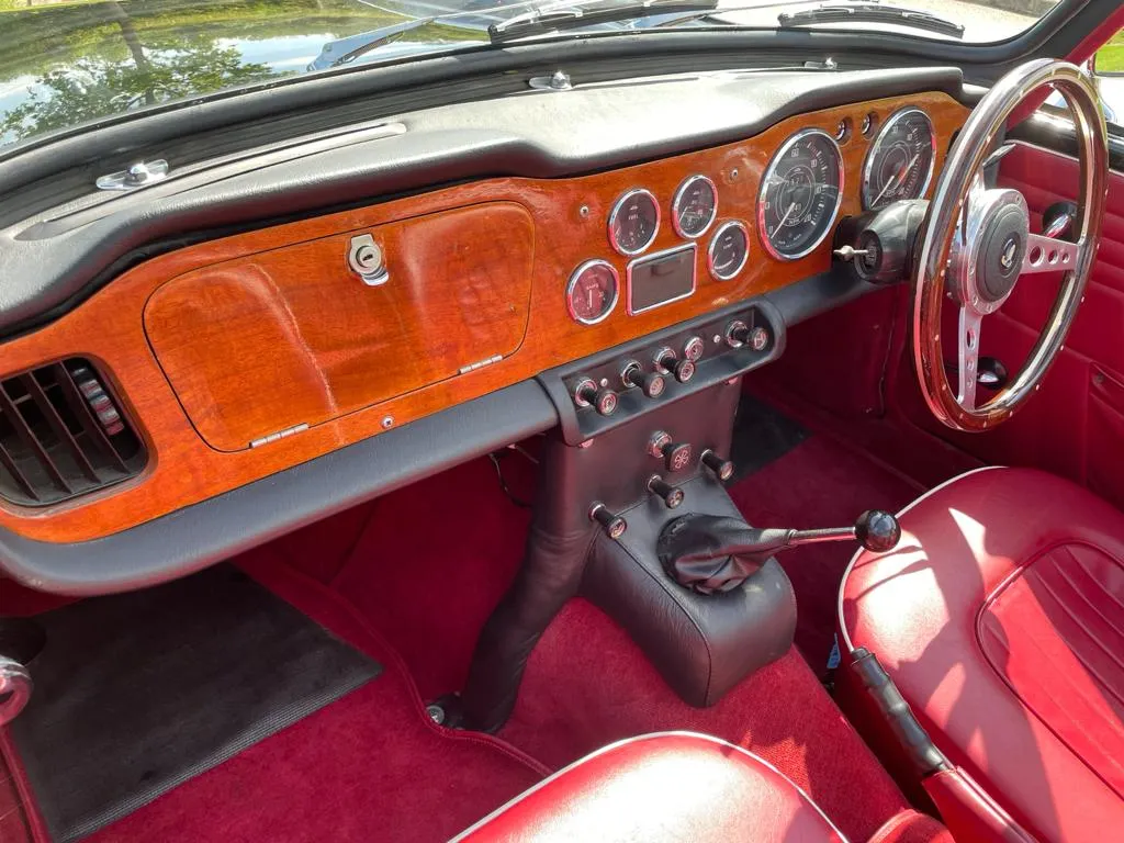 Triumph tr4 a  que0rhxnwuf2kk70yzz9