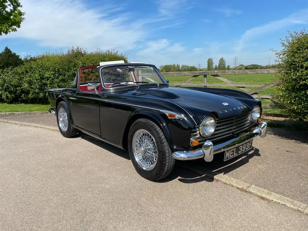 Triumph tr4 a w7cfo02q2fx9ya8myo9vu