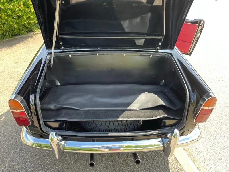 Triumph tr4 a avrfwbx4xq 83bqlr2nyu