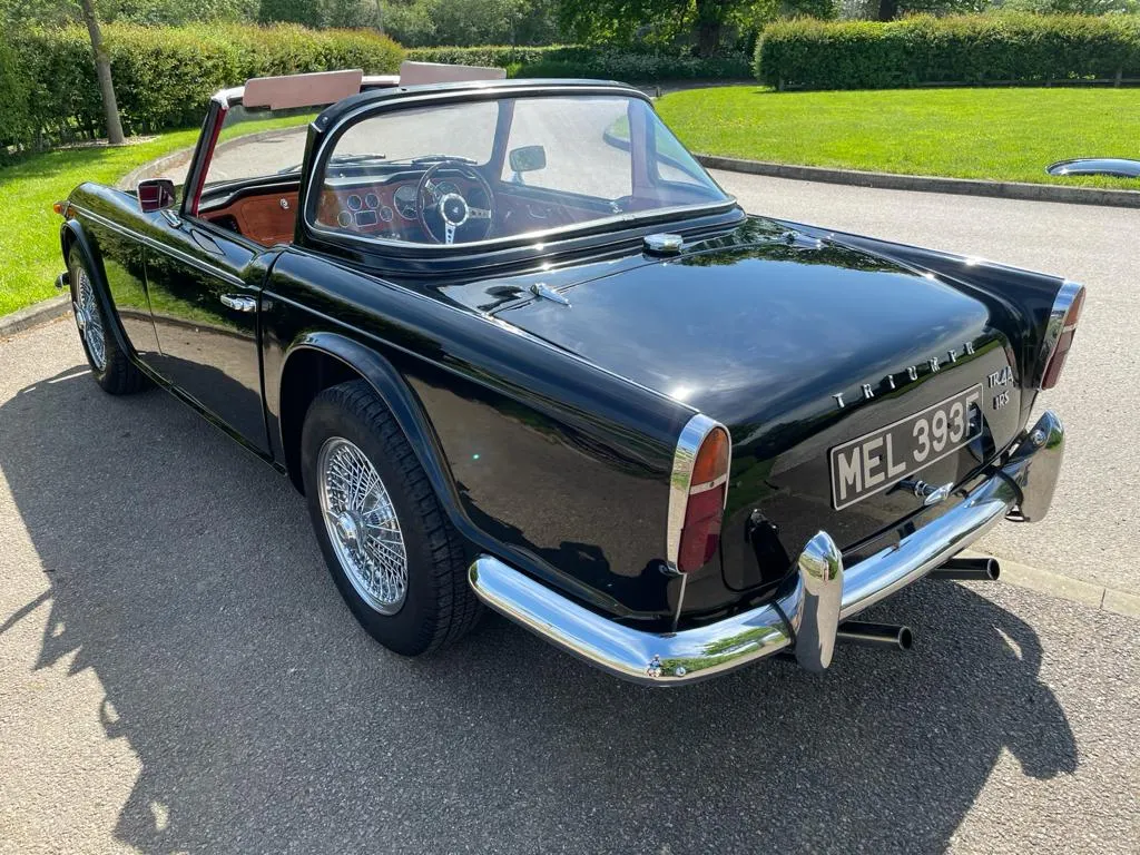 Triumph tr4 a srorxq0kia ptmchm 9v3