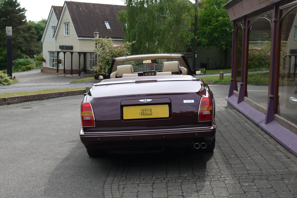 Bentley azure 3nye p1xv4tqm9emci 9x