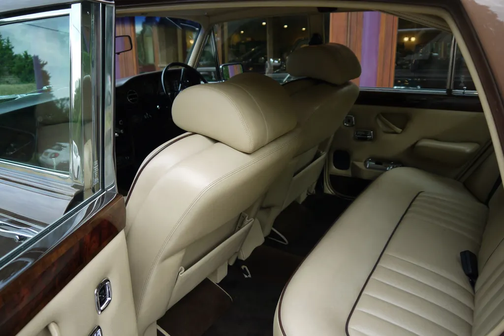 Bentley t2 gnm1k2wbkbvmu kanr4mr