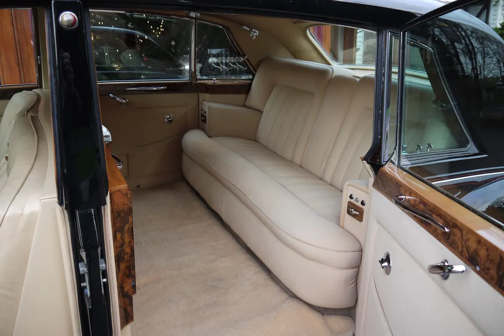 Rolls royce phantom v i mfqp rc6 xeqmsrznku
