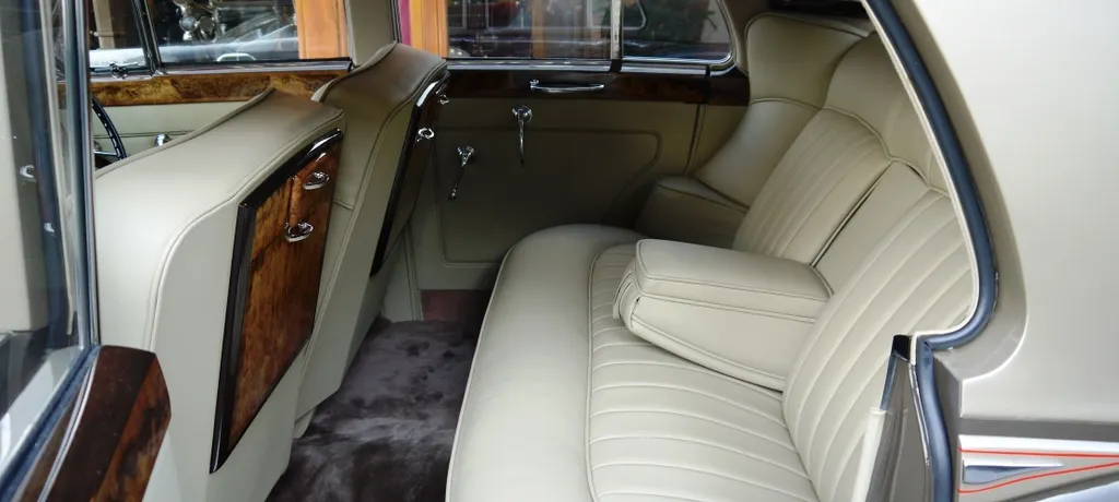 Rolls royce silver cloud qjvhd5lmwume65z6qq1if
