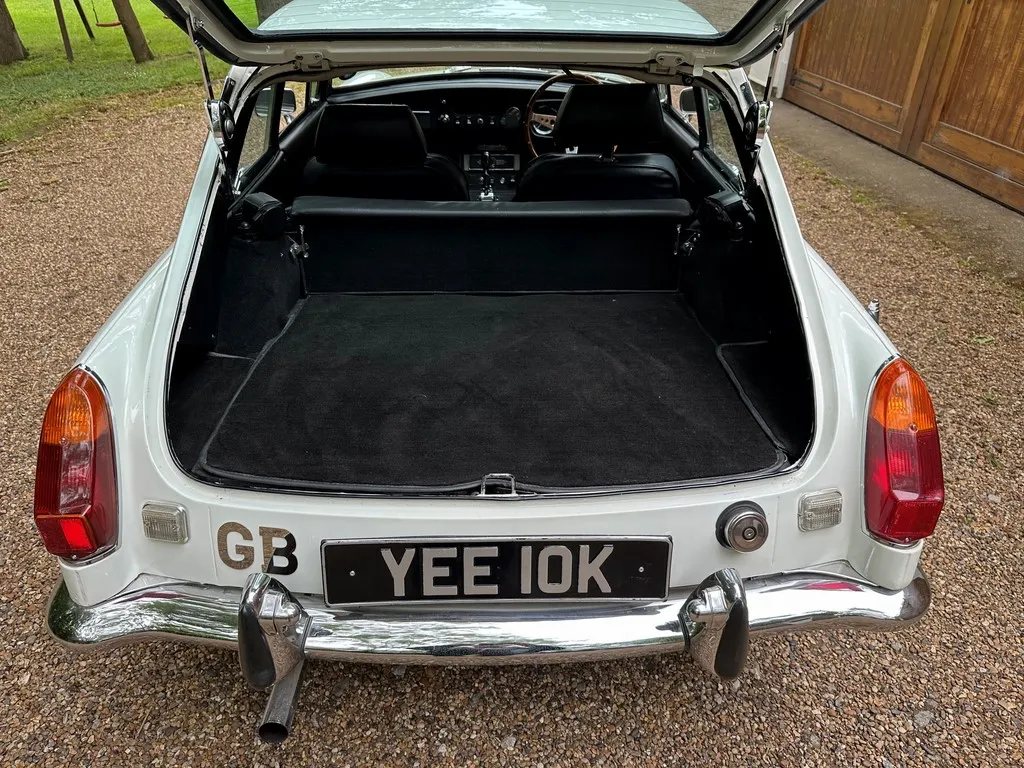 Mgb gt cmfcab8bqvwctuickc h2
